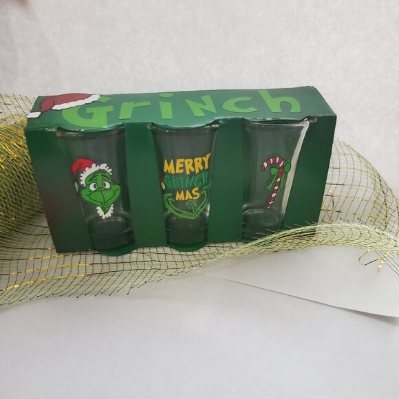 Grinch Christmas Shot Glass Set – 3 Pieces - Picture 1 of 3